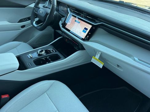 New 2026 Jeep Cherokee Laredo AWD/4WD image 16
