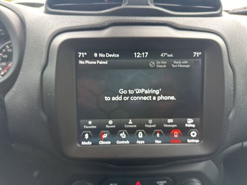 Used 2021 Jeep Renegade Trailhawk w/ Trailer Tow Group image 25