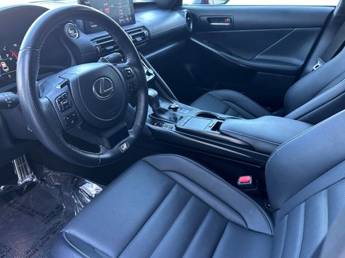 Used 2023 Lexus IS 350 F Sport image 4