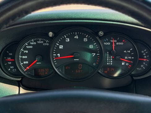 Used 1999 Porsche 911 Cabriolet image 10