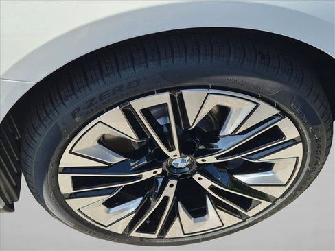New 2027 BMW 530i xDrive w/ Premium Package AWD/4WD image 14
