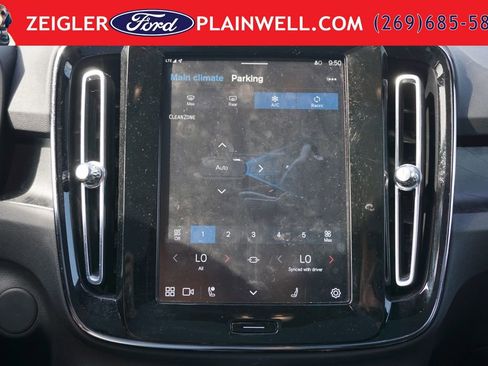 Used 2023 Volvo C40 P8 Recharge Ultimate AWD/4WD image 23