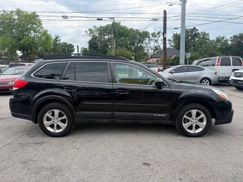 Used 2014 Subaru Outback 2.5i Limited AWD/4WD image 9