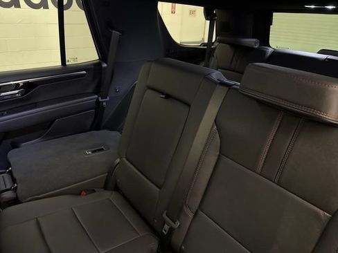 Used 2025 Chevrolet Tahoe RST w/ Comfort Package AWD/4WD image 21