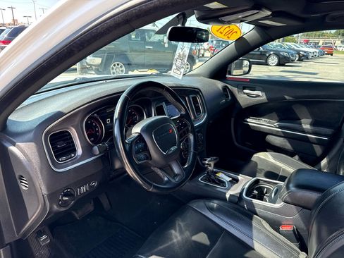 Used 2021 Dodge Charger SXT w/ Leather Interior Group image 8