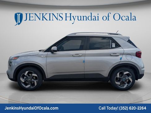 New 2026 Hyundai Venue SEL FWD image 7