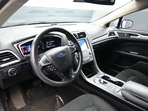 Used 2020 Ford Fusion SE image 14