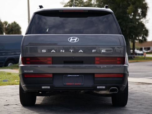 Used 2025 Hyundai Santa Fe SEL FWD image 11