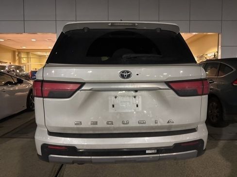 Used 2024 Toyota Sequoia Capstone image 9