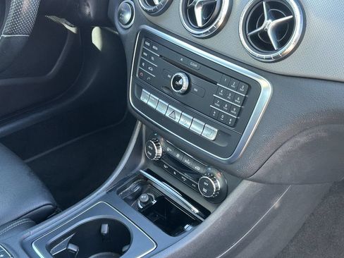 Used 2019 Mercedes-Benz CLA 250 image 10