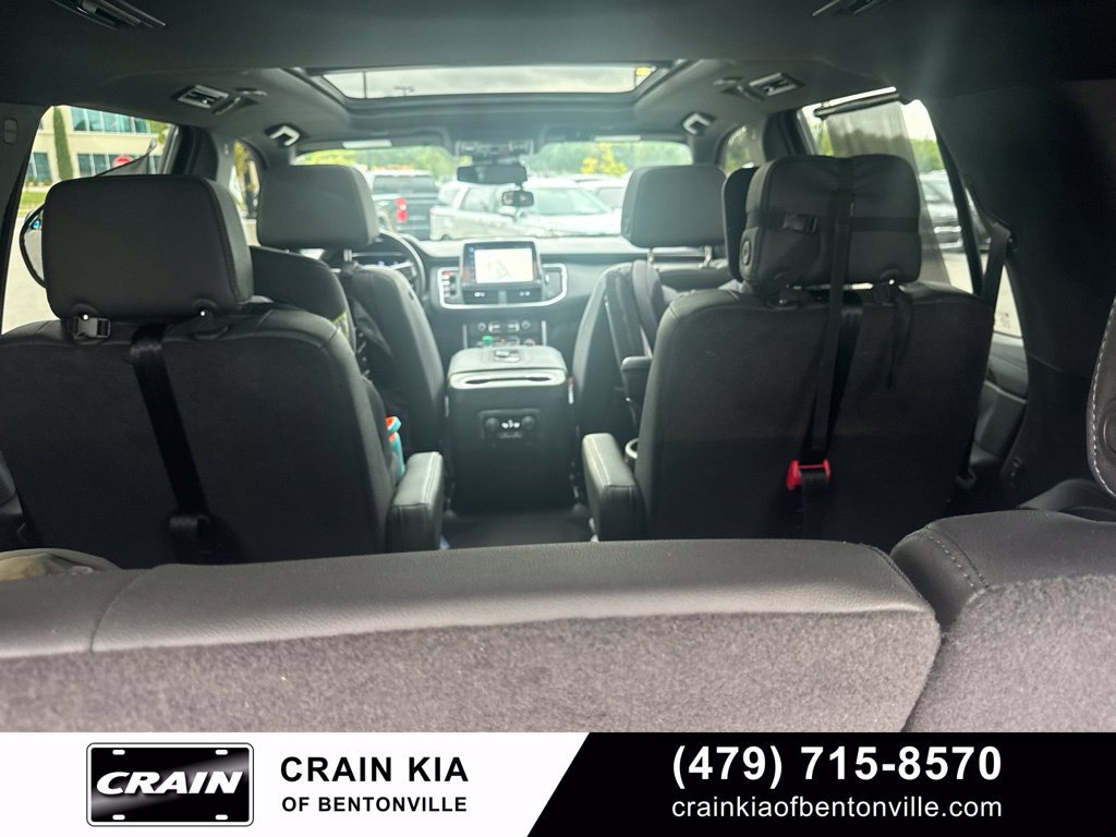 Used 2024 Chevrolet Tahoe LT w/ LT Signature Package AWD/4WD image 24