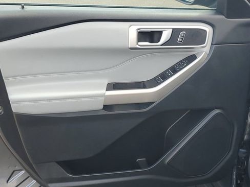 Certified 2023 Ford Explorer XLT w/ Equipment Group 202A image 10