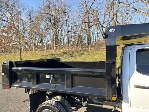 New 2026 Ford F550 4x4 Crew Cab image 16