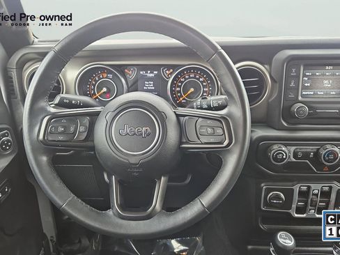 Certified 2018 Jeep Wrangler Unlimited Sport S AWD/4WD image 19