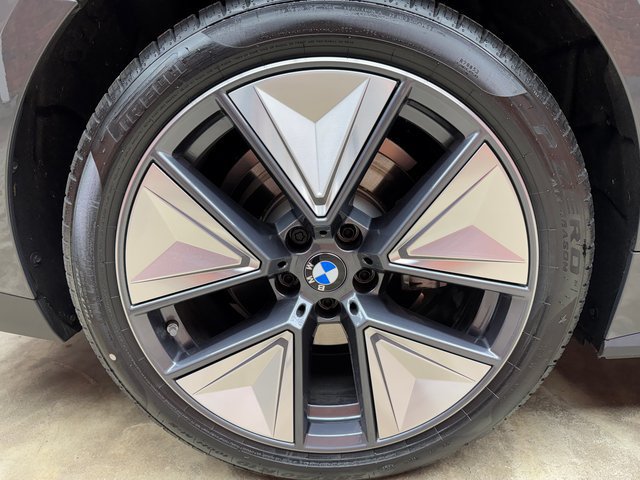 Used 2026 BMW i4 xDrive40i w/ Premium Package AWD/4WD image 23