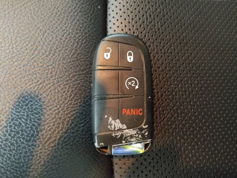 Used 2019 Jeep Compass Limited image 32