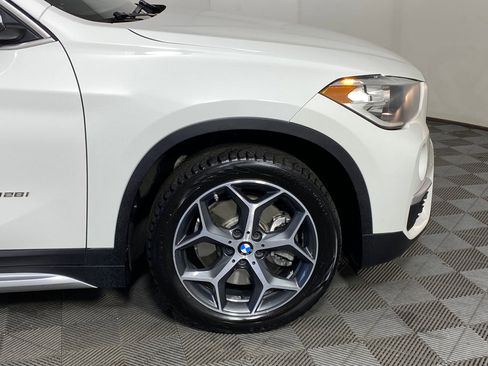 Used 2018 BMW X1 xDrive28i image 11