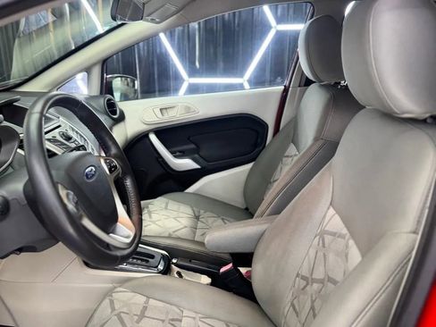 Used 2013 Ford Fiesta SE image 30