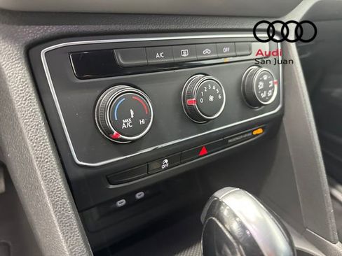 Used 2021 Volkswagen Atlas Cross Sport S image 32