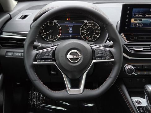 Used 2023 Nissan Altima 2.5 SR w/ SR Premium Package FWD image 27