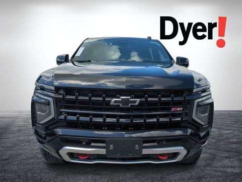 Used 2025 Chevrolet Suburban Z71 AWD/4WD image 9