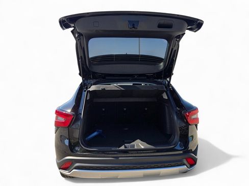 New 2025 Chevrolet Trax LT w/ Driver Confidence Package image 5