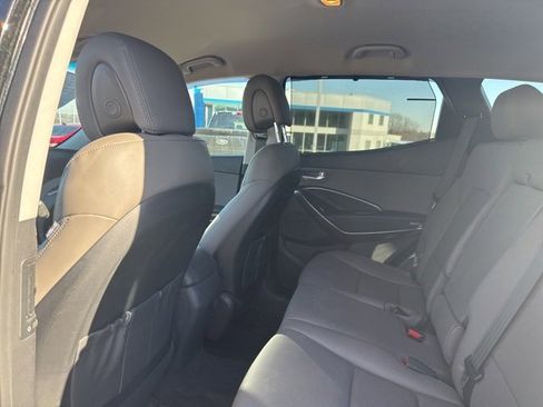 Used 2017 Hyundai Santa Fe Sport image 7