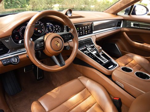 Certified 2022 Porsche Panamera Turbo S AWD/4WD image 3