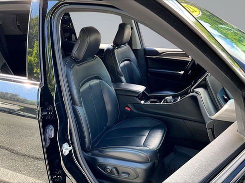Certified 2021 Jeep Grand Cherokee L Limited AWD/4WD image 7
