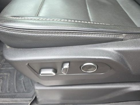 Used 2024 GMC Sierra 3500 Denali w/ Denali Reserve Package image 17