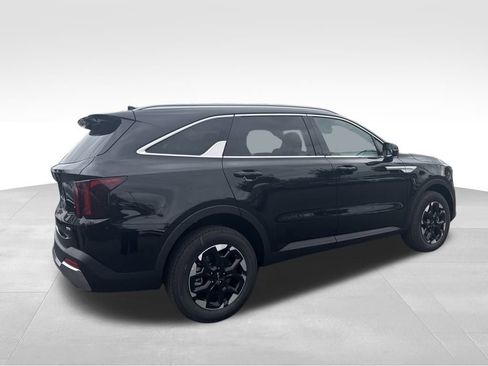 New 2026 Kia Sorento S image 7