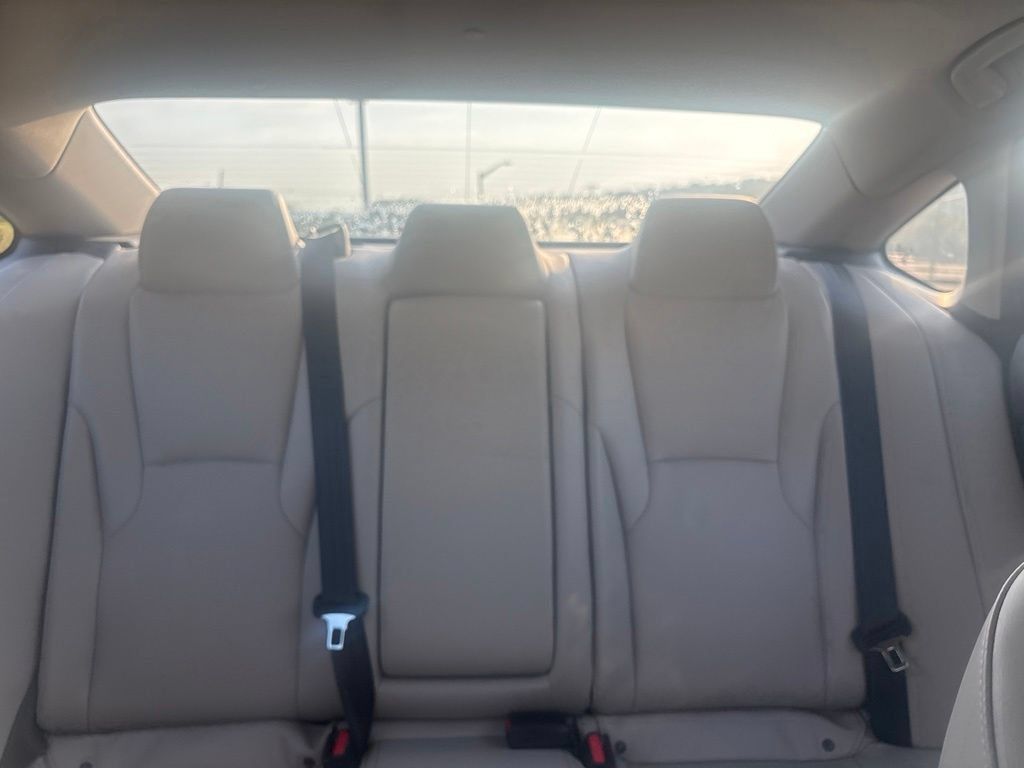 Used 2023 Honda Accord EX-L image 18