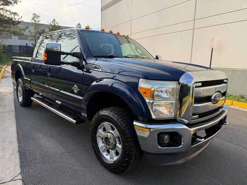 Used 2011 Ford F250 Lariat w/ Lariat Ultimate Pkg AWD/4WD image 16