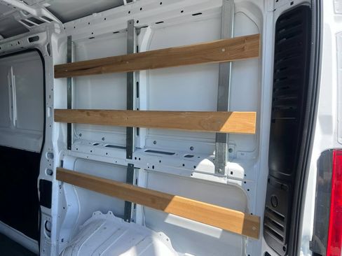 Used 2025 RAM ProMaster 2500 w/ U-Haul Equipment Group FWD image 33