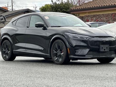 Used 2025 Ford Mustang Mach-E GT image 7