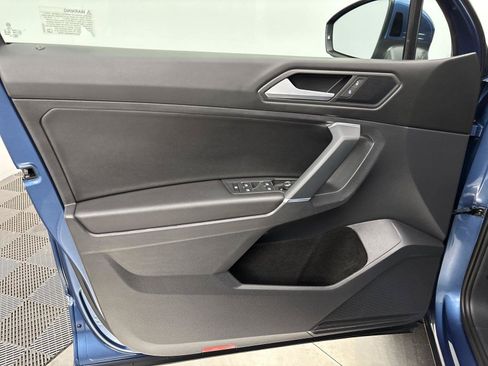 Used 2020 Volkswagen Tiguan SE w/ Panoramic Sunroof Package AWD/4WD image 26