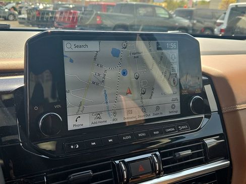 Used 2023 Nissan Pathfinder Platinum AWD/4WD image 18