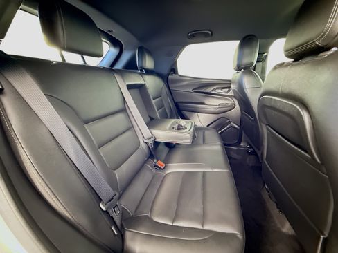 Used 2023 Chevrolet TrailBlazer ACTIV FWD image 28