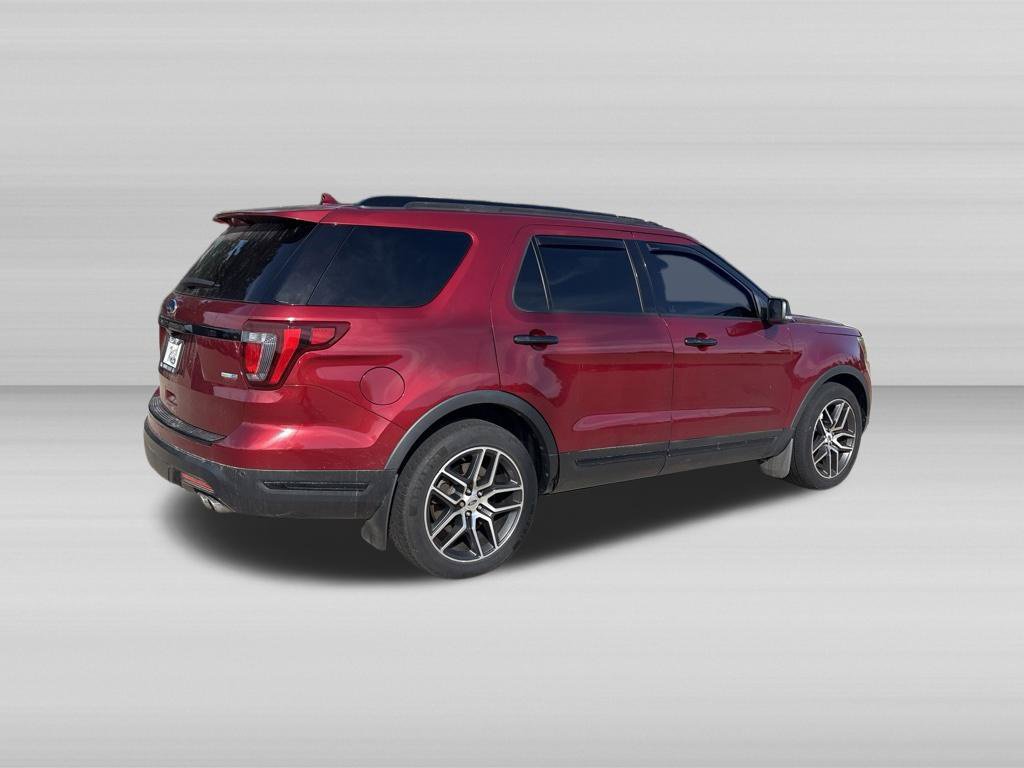 Used 2018 Ford Explorer Sport w/ Equipment Group 401A AWD/4WD image 3