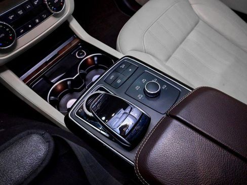 Used 2019 Mercedes-Benz GLS 450 4MATIC w/ Premium 1 Package image 29