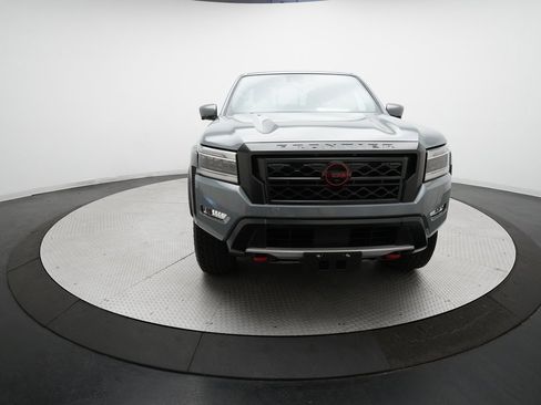 Used 2024 Nissan Frontier PRO-4X w/ Pro Convenience Package image 11