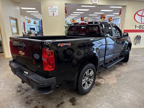 Used 2017 Chevrolet Colorado LT w/ LT Convenience Package image 11