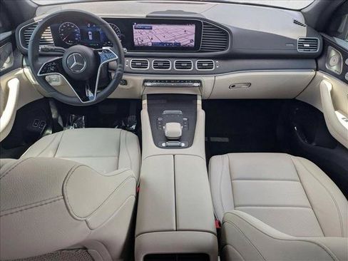 Certified 2024 Mercedes-Benz GLE 450e 4MATIC image 19