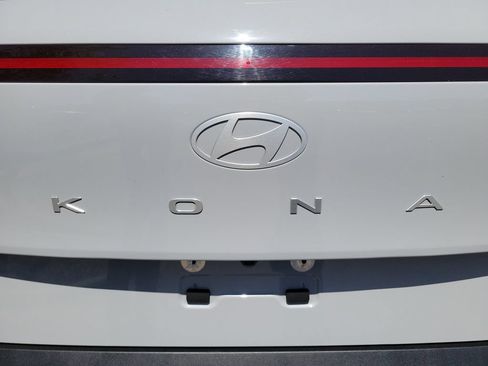 Used 2024 Hyundai Kona SEL FWD image 29