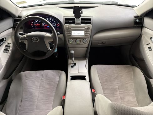 Used 2011 Toyota Camry LE image 15