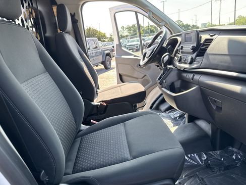 Used 2025 Ford Transit 250 Low Roof w/ Exterior Upgrade Package RWD image 31