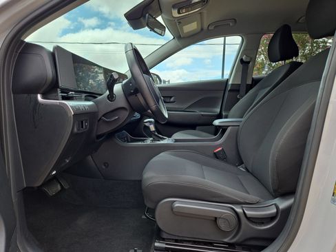Used 2026 Hyundai Kona SEL Sport FWD image 16
