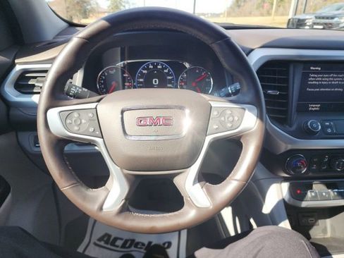 Used 2023 GMC Acadia SLT w/ Technology Package image 27