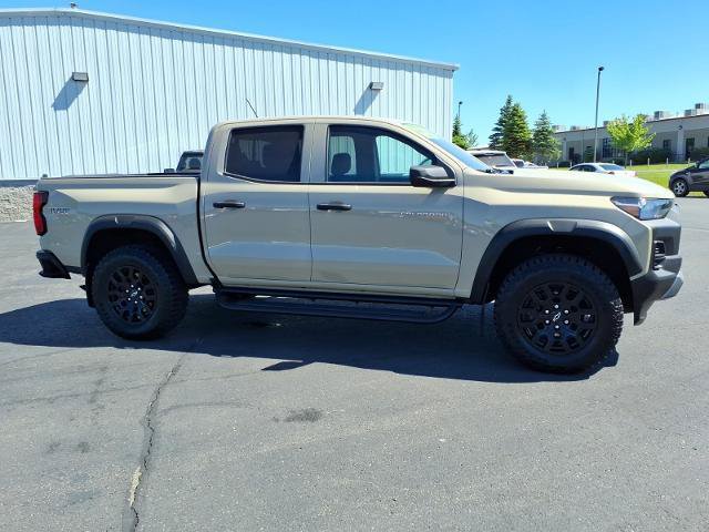 Used 2024 Chevrolet Colorado Trail Boss w/ Advanced Trailering Package AWD/4WD image 4