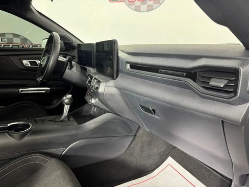 Used 2024 Ford Mustang Coupe RWD image 11